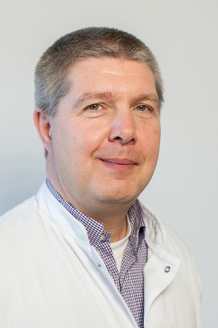Internist