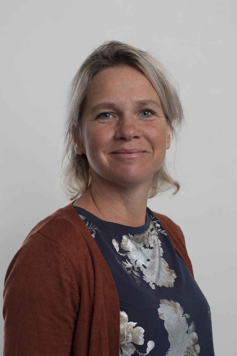 Roos Pooye 2021